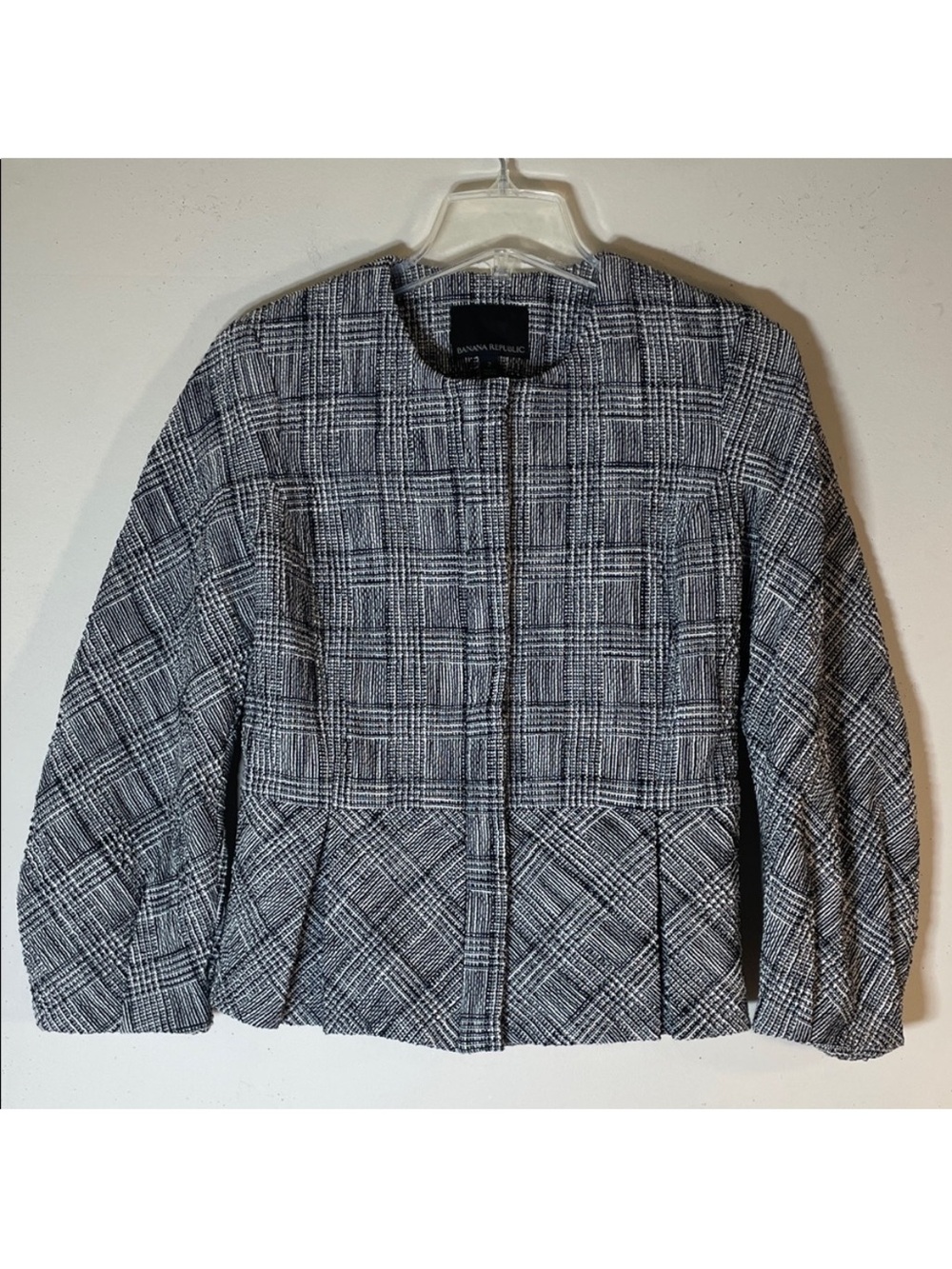 Banana Republic Black and White Plaid Peplum Tweed Blazer. 2. NWT.